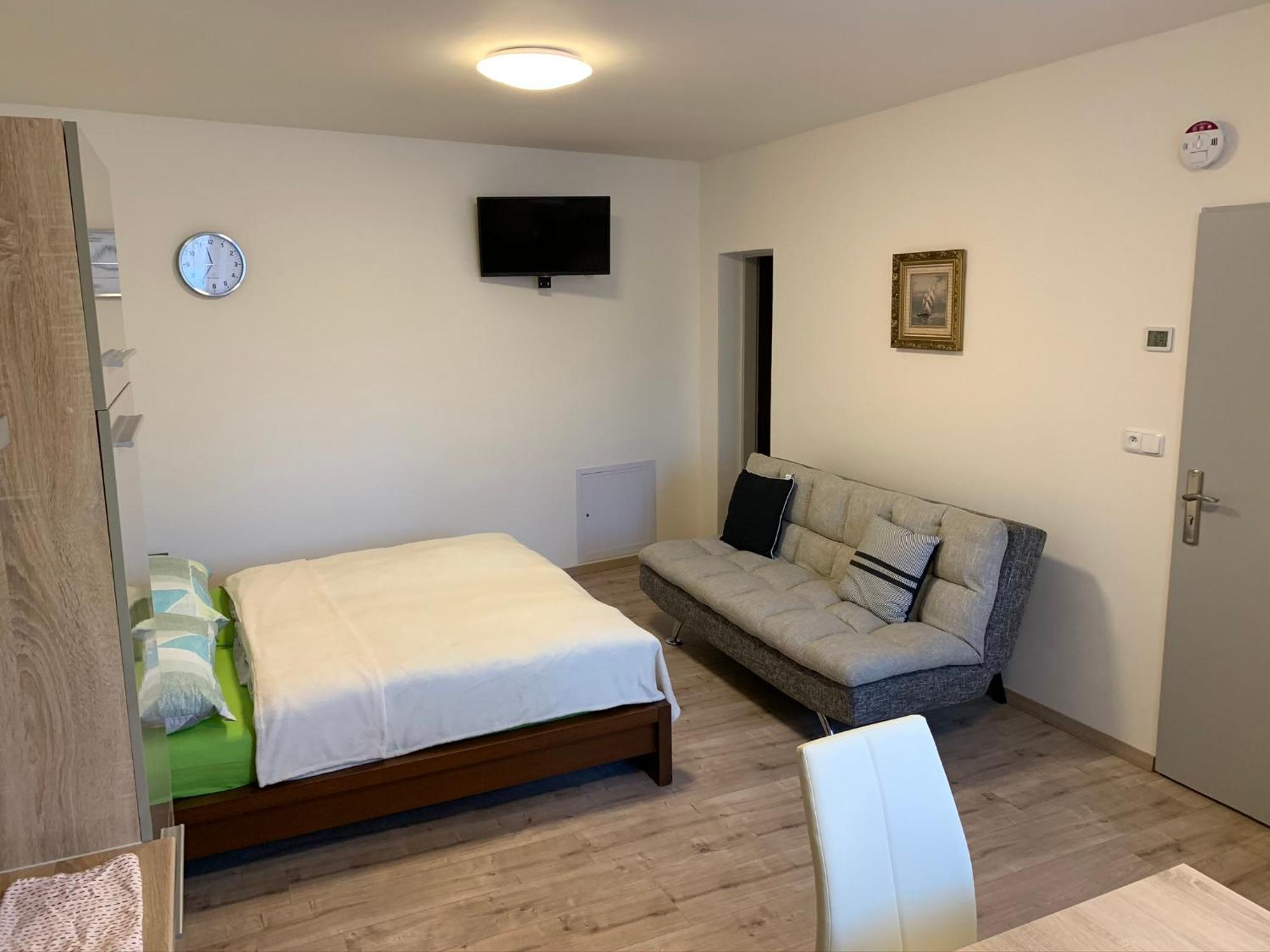 Apartements Studio 964 Líbeznice Exteriör bild